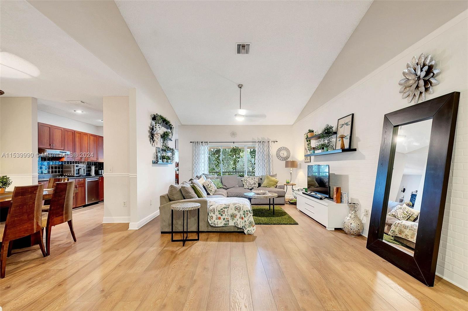 16328 Malibu Dr # 14