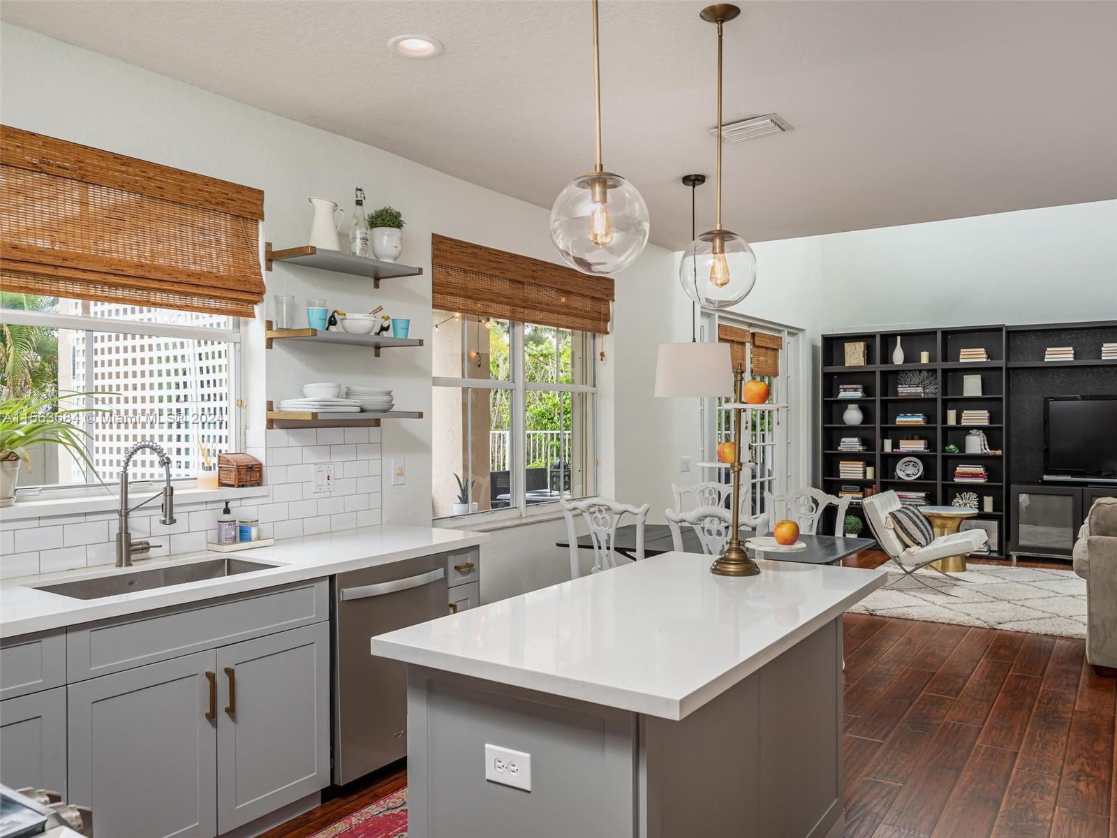 1005 Fairfield Meadows Dr