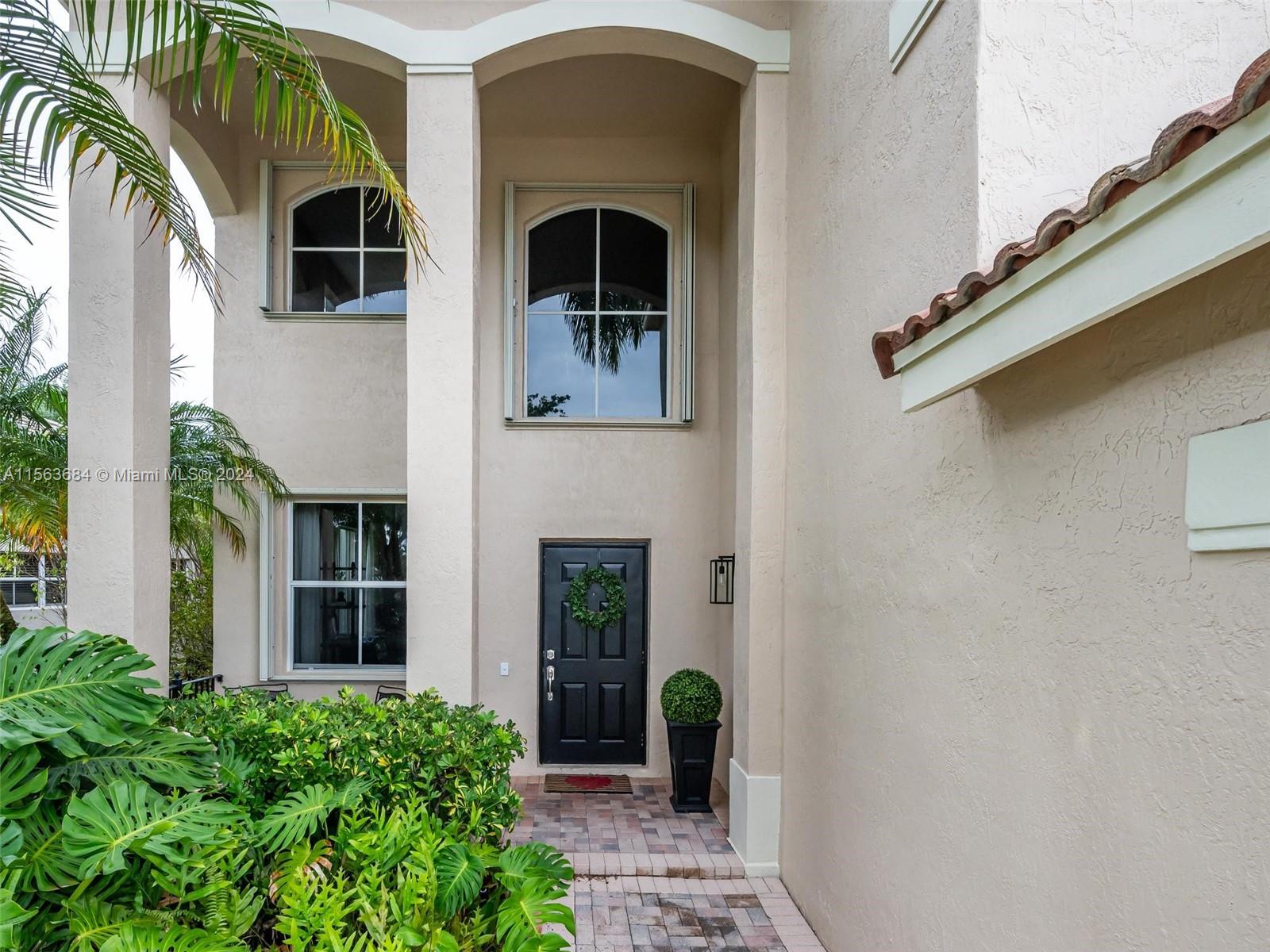 1005 Fairfield Meadows Dr