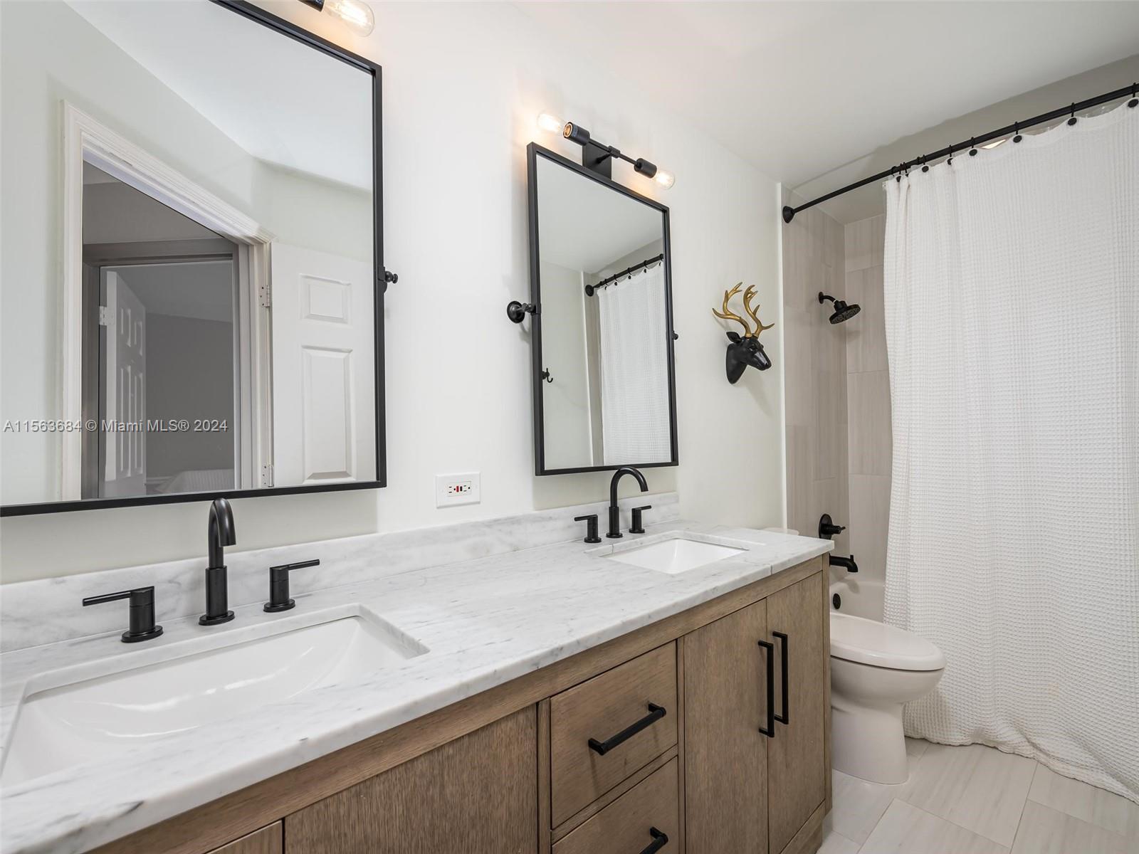 1005 Fairfield Meadows Dr