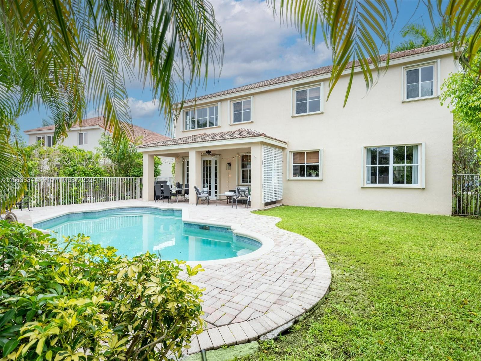 1005 Fairfield Meadows Dr