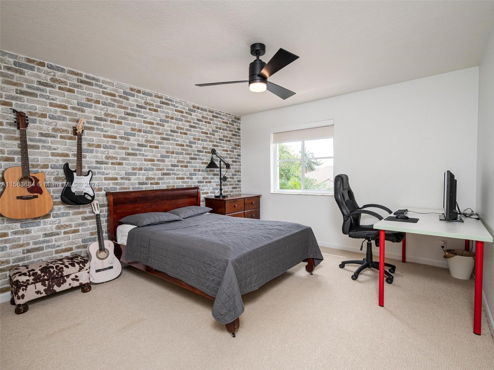 1005 Fairfield Meadows Dr