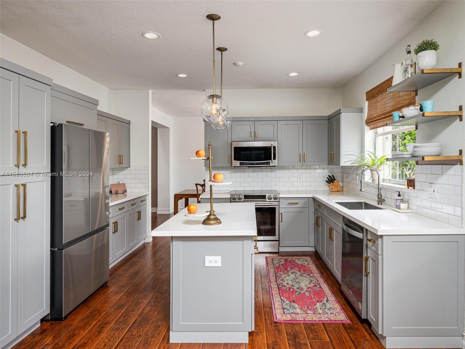 1005 Fairfield Meadows Dr