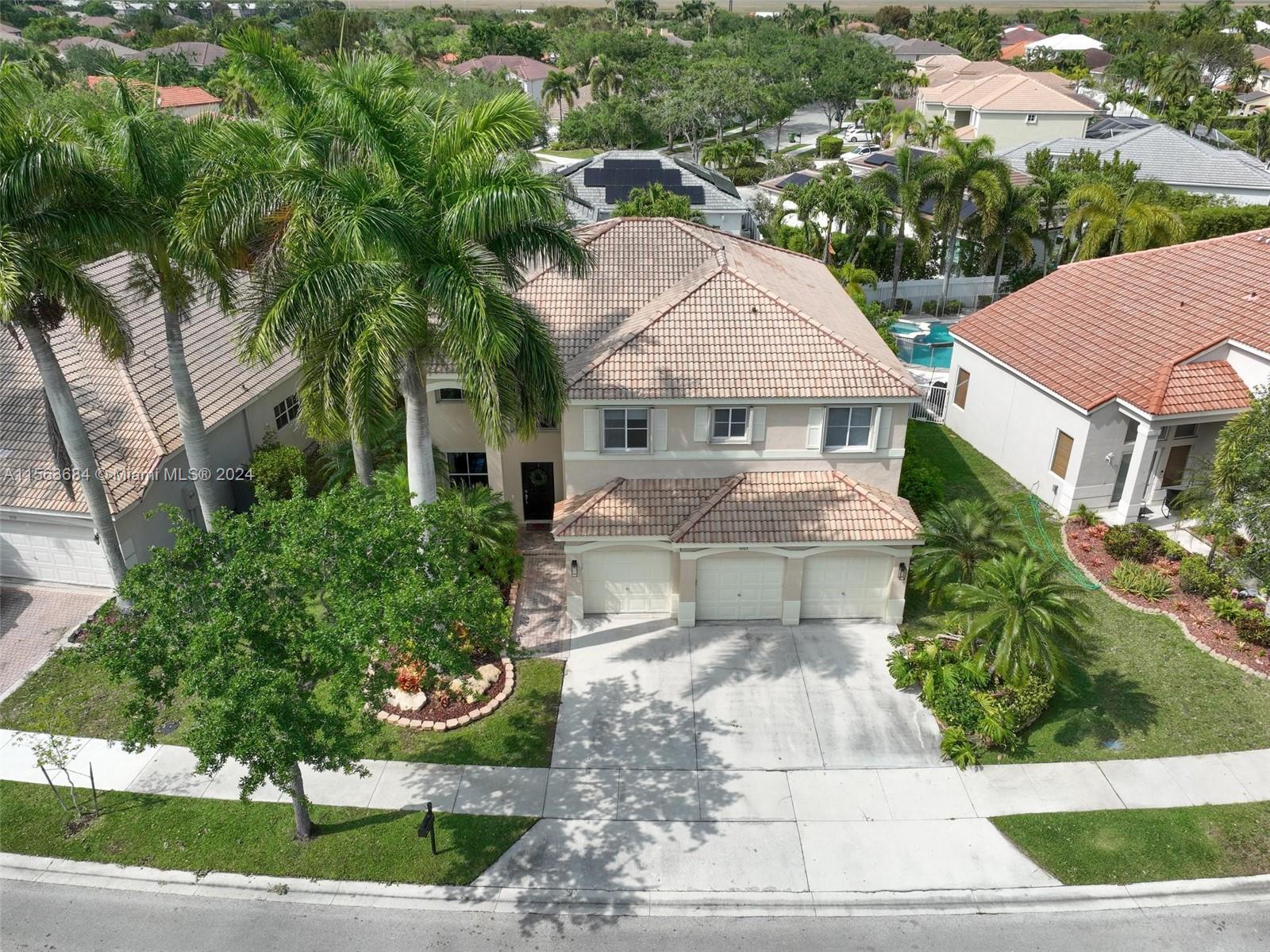 1005 Fairfield Meadows Dr