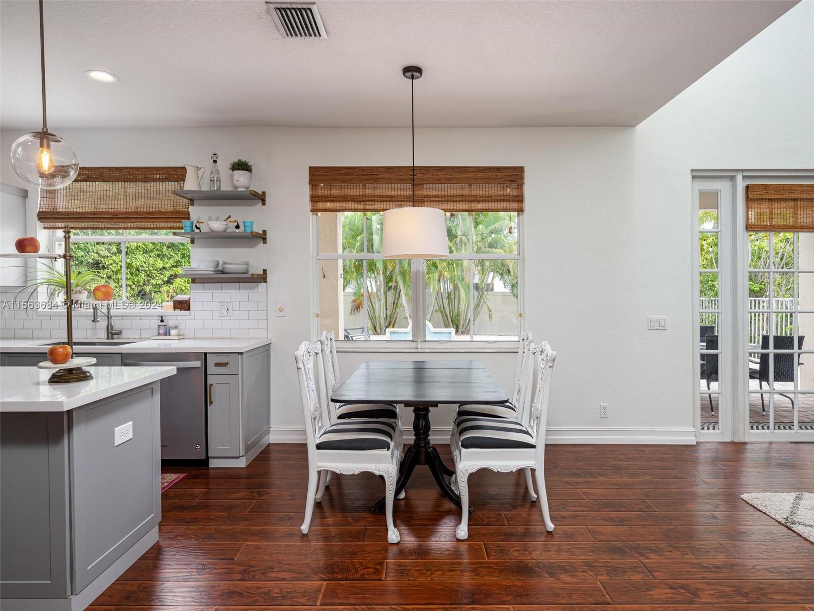 1005 Fairfield Meadows Dr