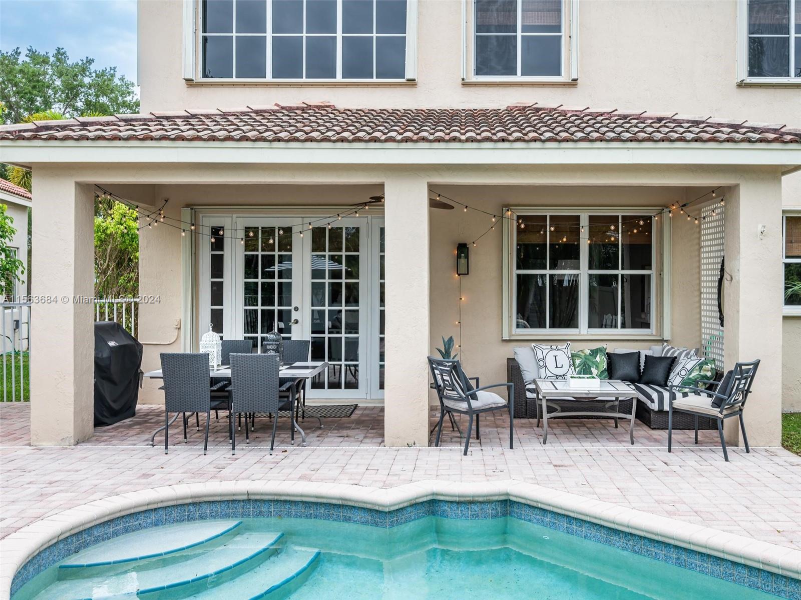 1005 Fairfield Meadows Dr