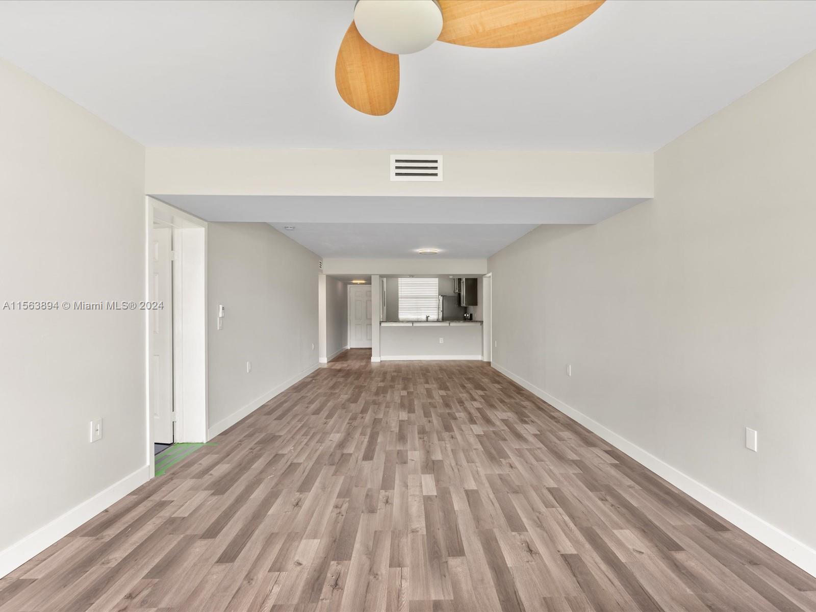 1709 Whitehall Dr # 102