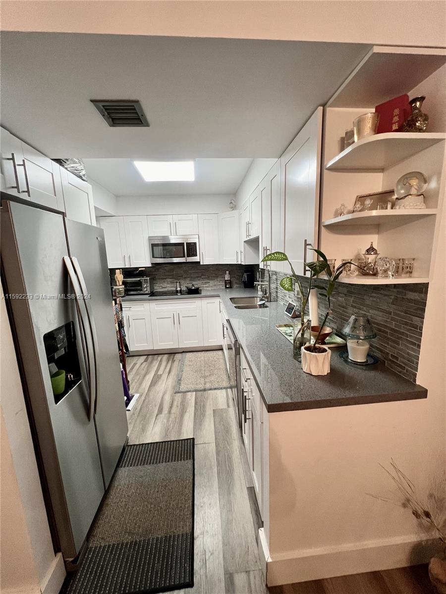 1200 Saint Charles Pl # 214