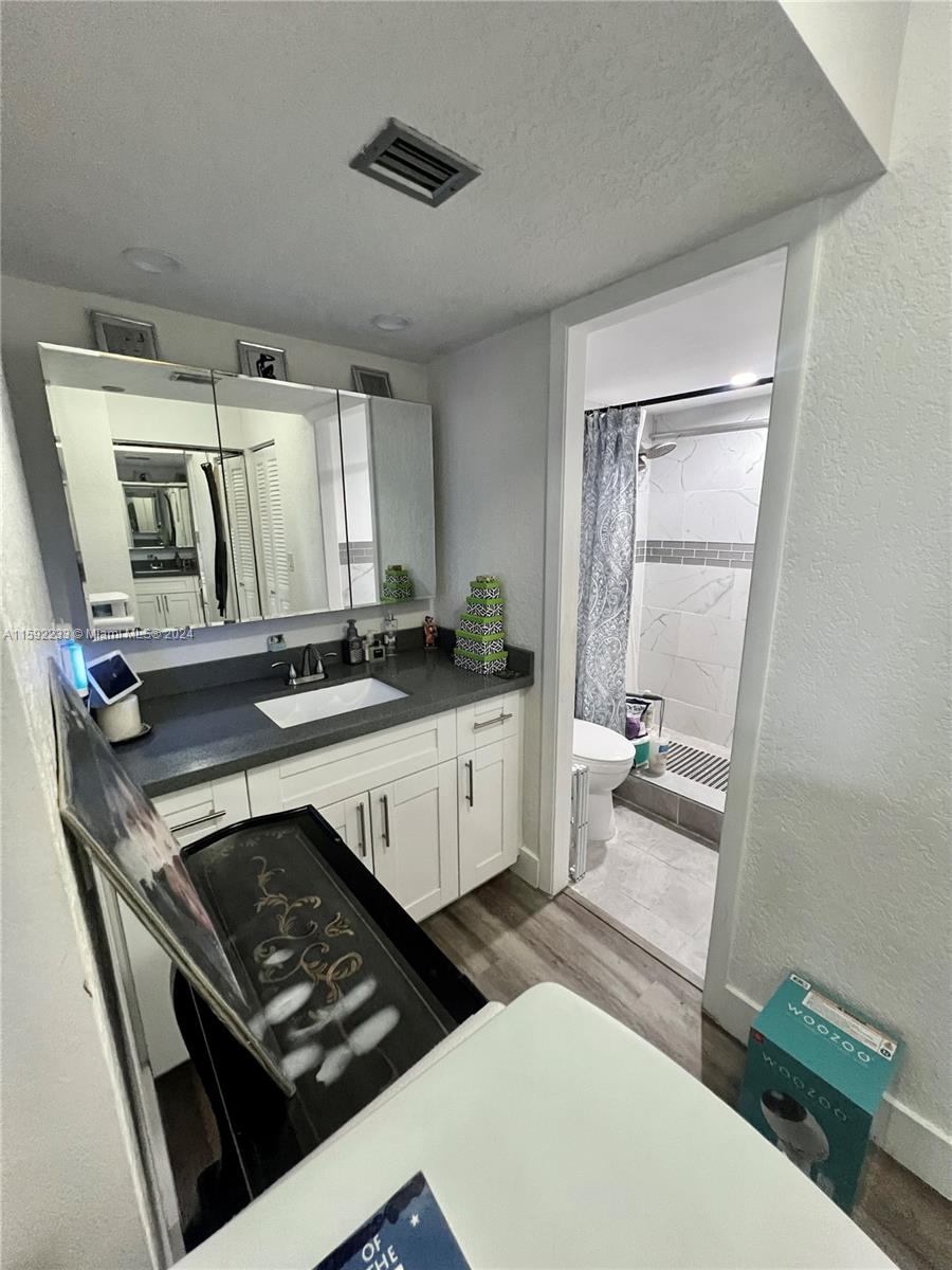 1200 Saint Charles Pl # 214