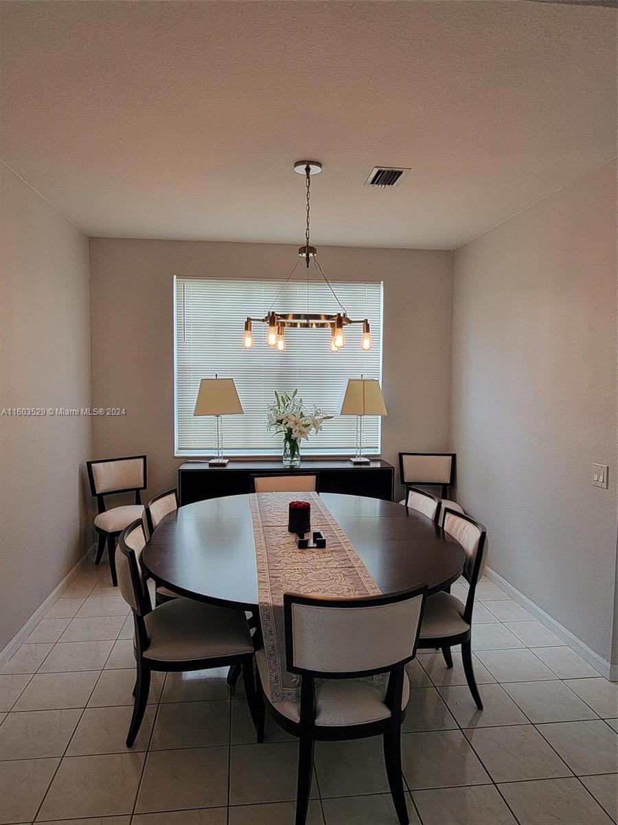 1113 Fairfield Meadows Dr