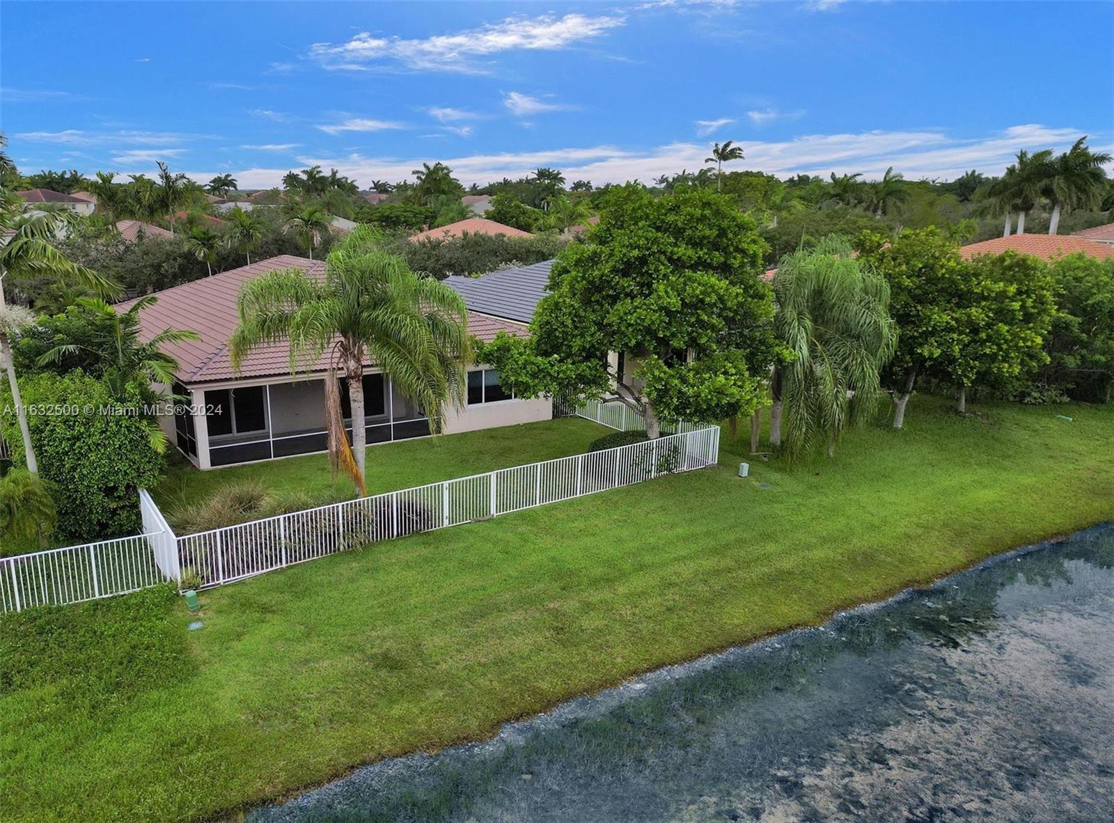 760 Tulip Cir