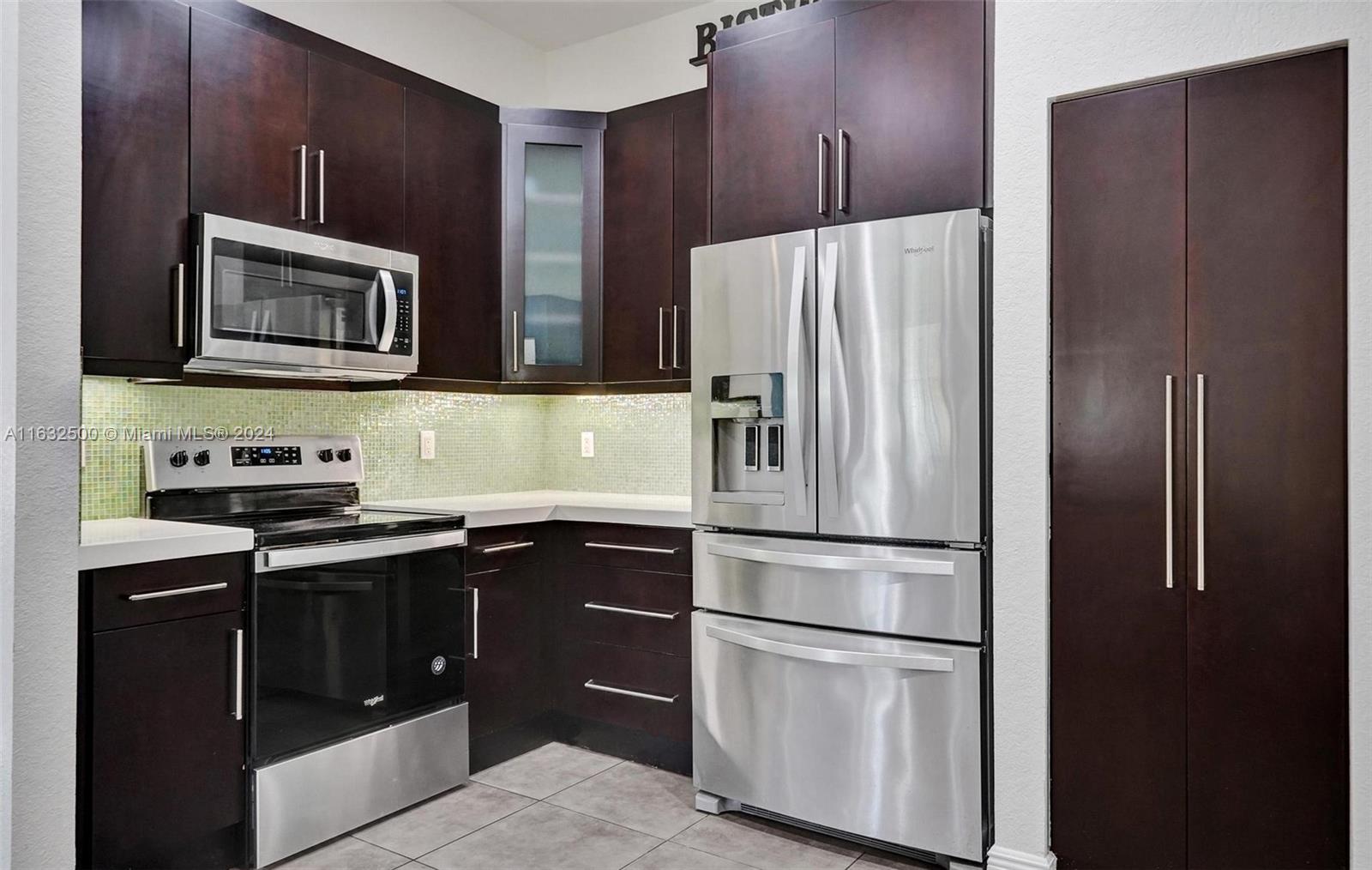 760 Tulip Cir