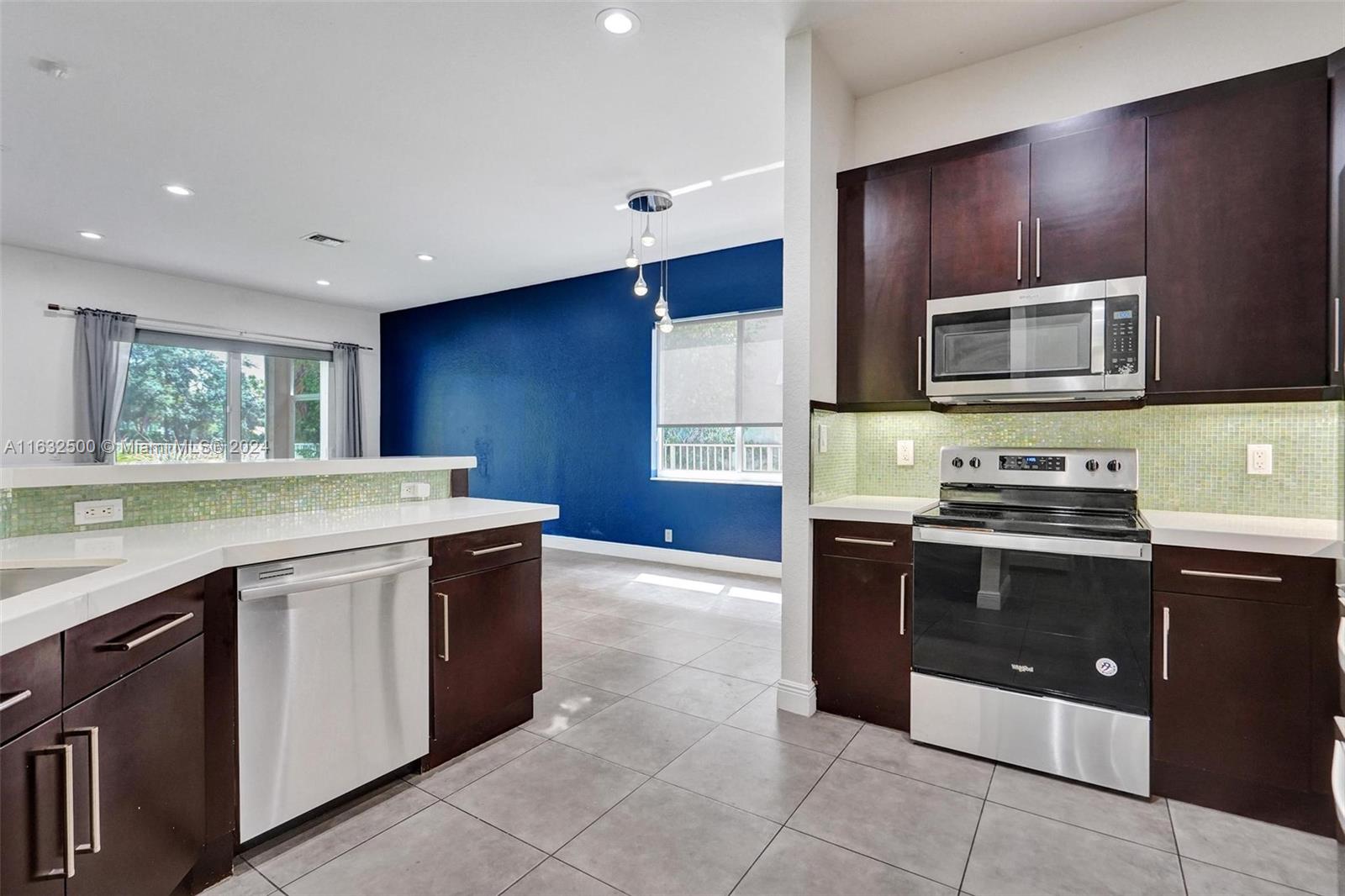 760 Tulip Cir
