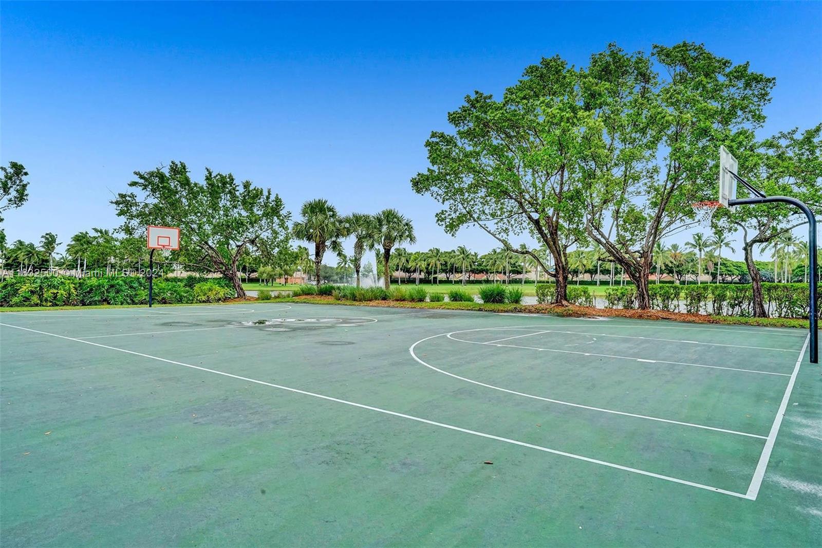 760 Tulip Cir