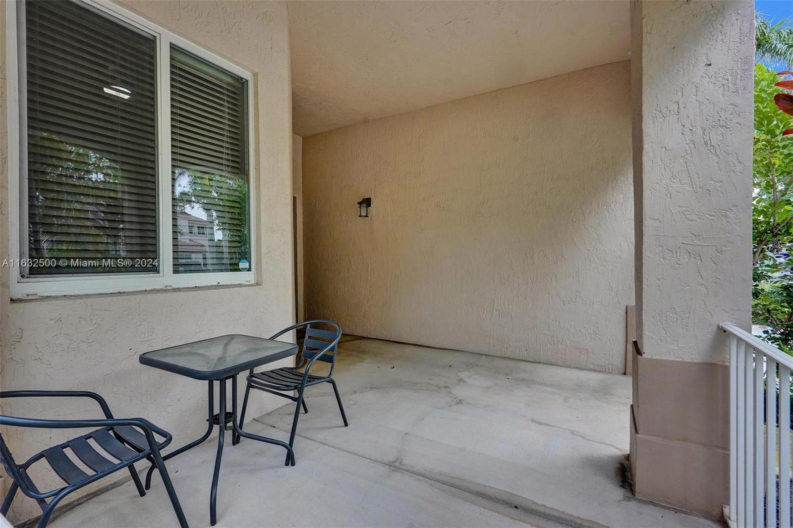760 Tulip Cir