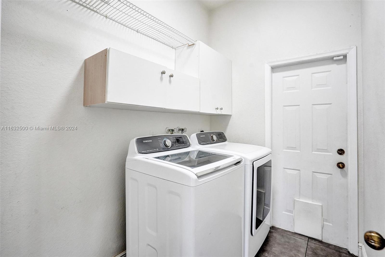 760 Tulip Cir