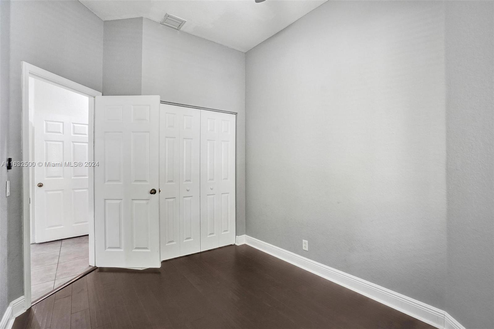 760 Tulip Cir