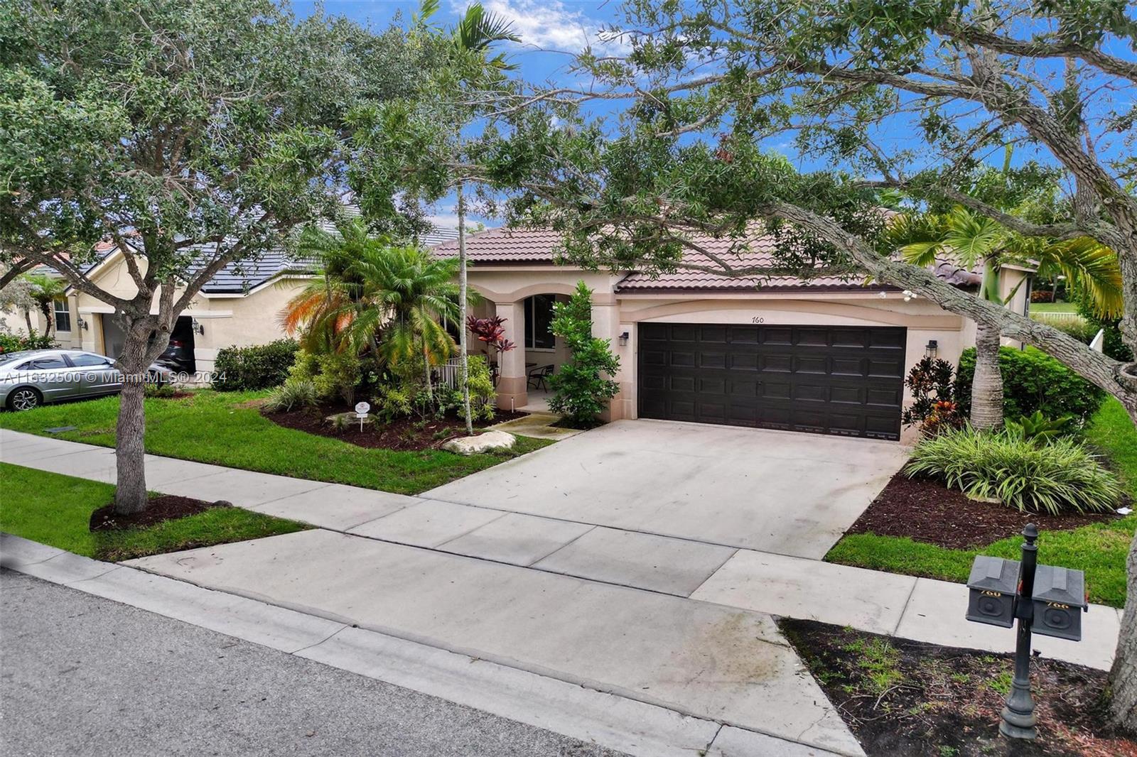 760 Tulip Cir