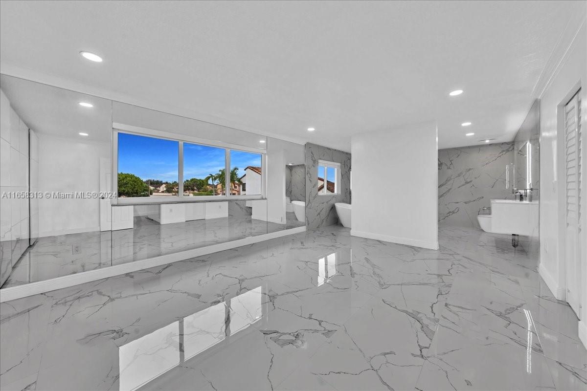 1198 SW 133rd Place Cir