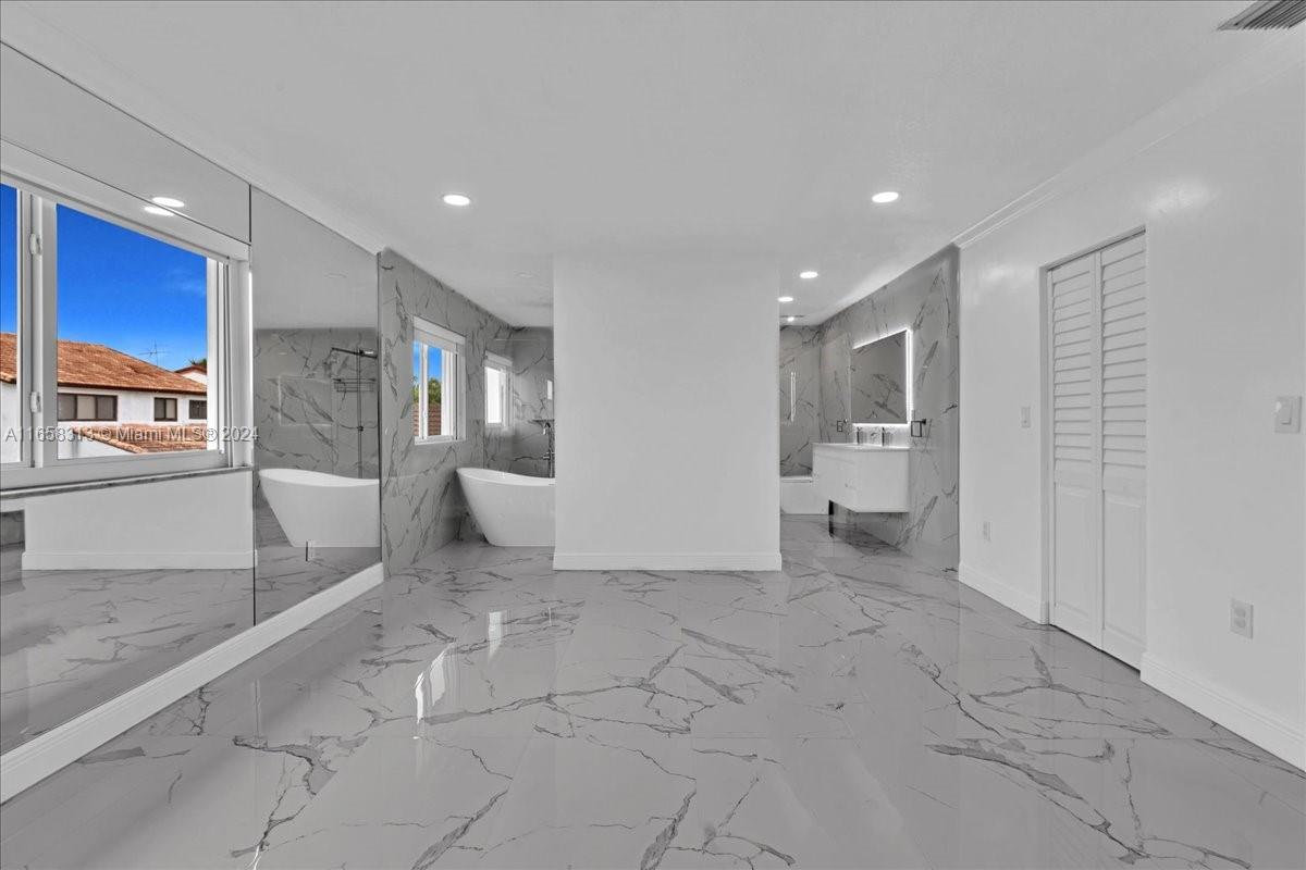 1198 SW 133rd Place Cir