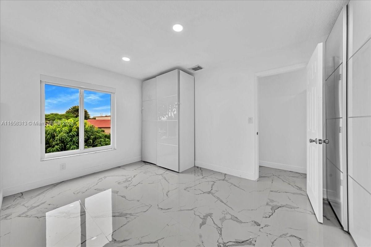 1198 SW 133rd Place Cir