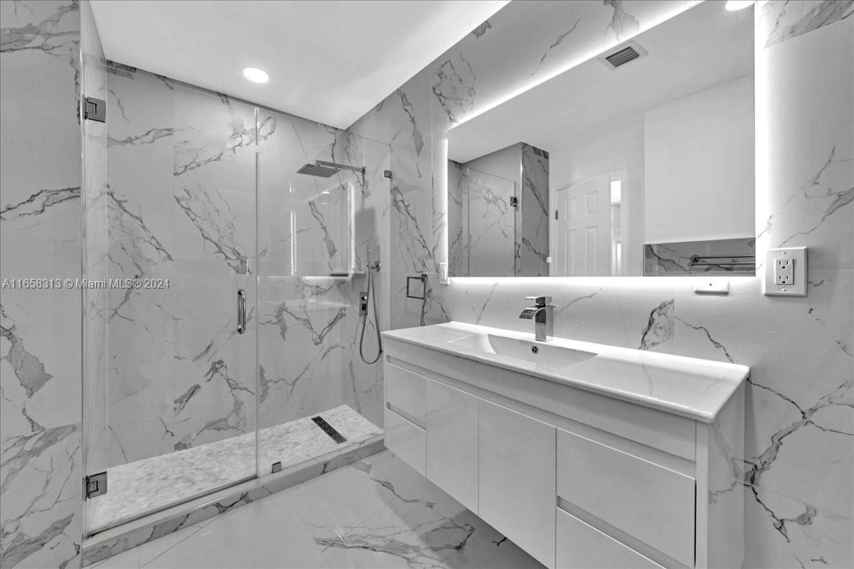 1198 SW 133rd Place Cir