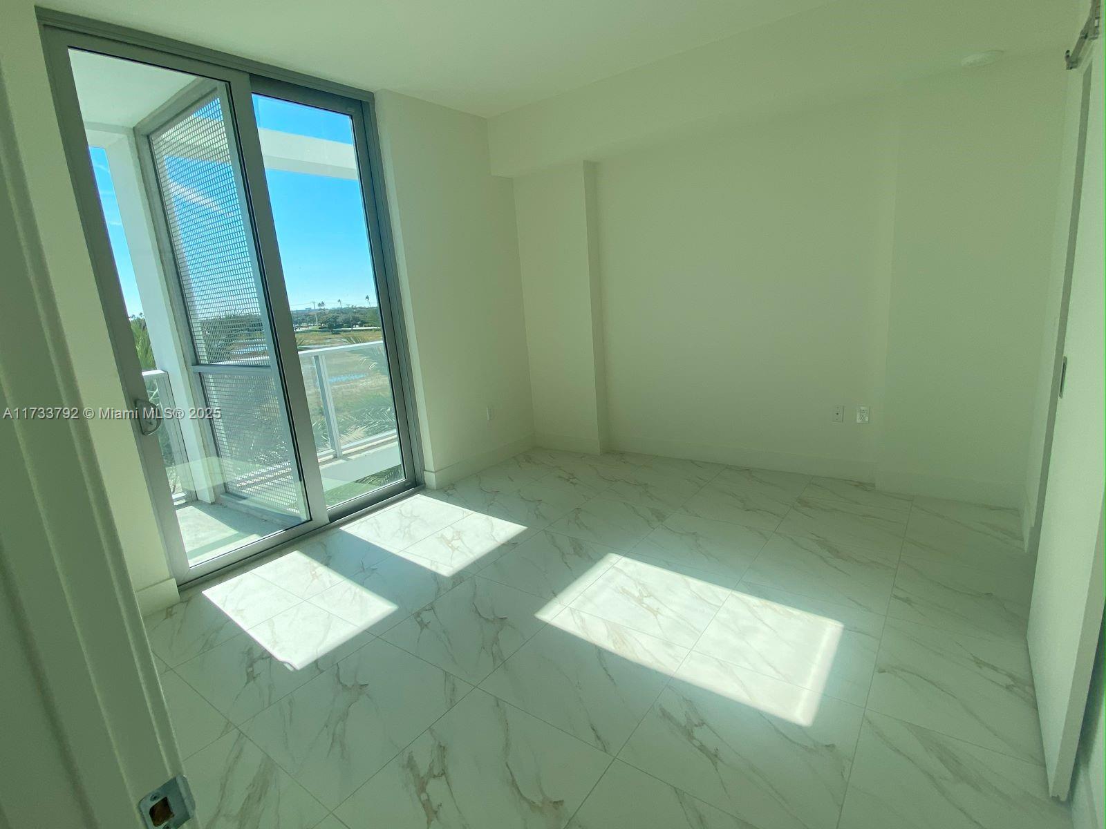 2000 Metropica Way # 406