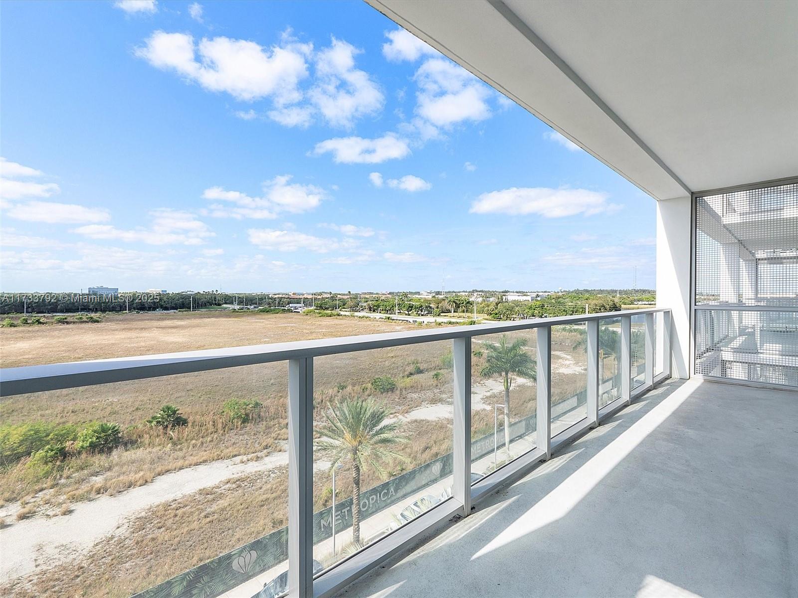 2000 Metropica Way # 406