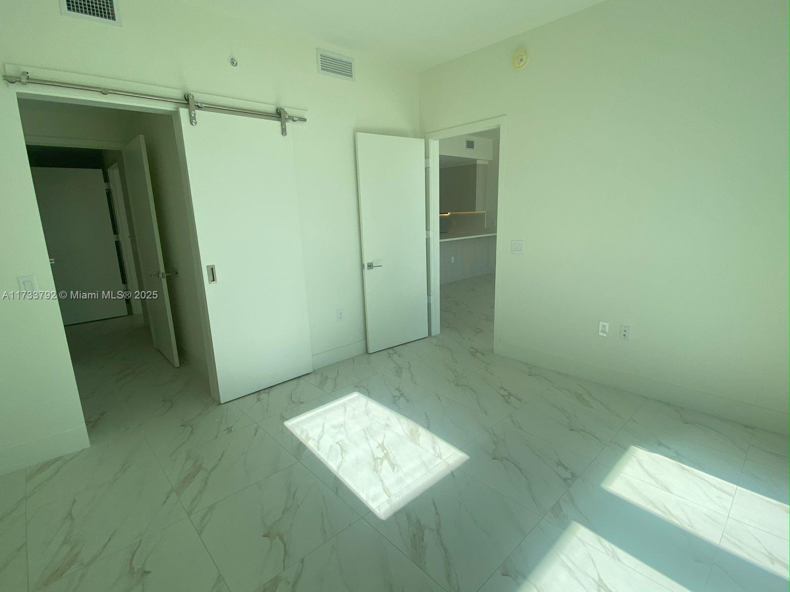 2000 Metropica Way # 406
