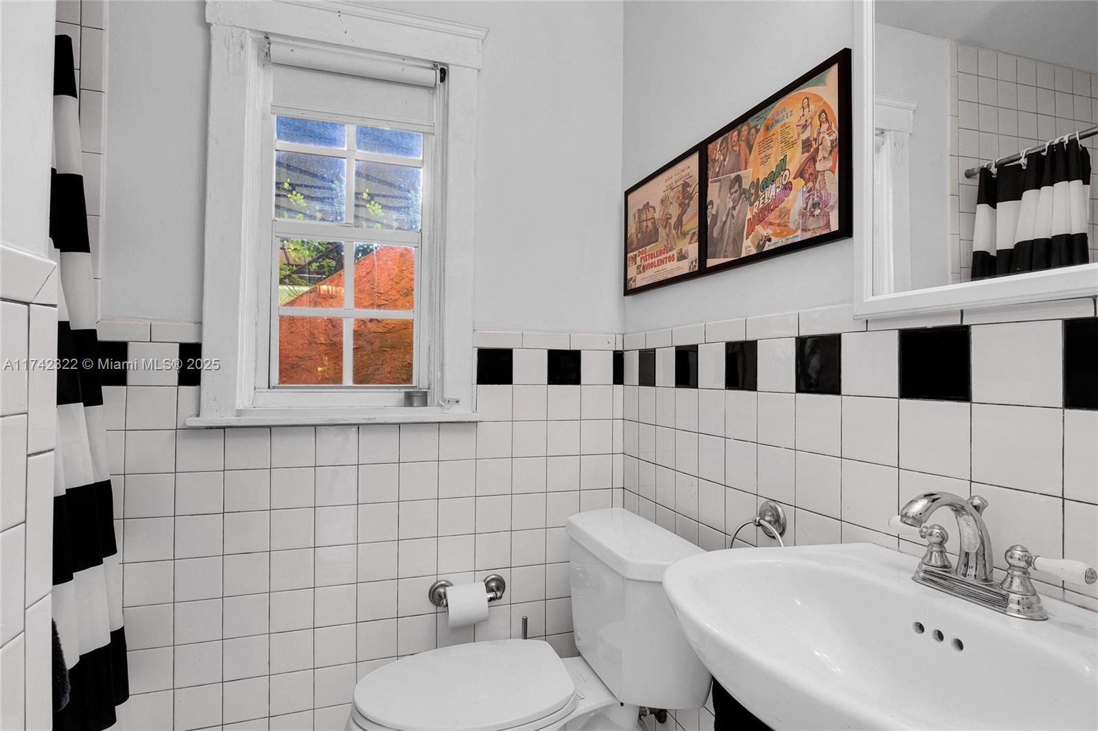 5008 Alhambra Cir