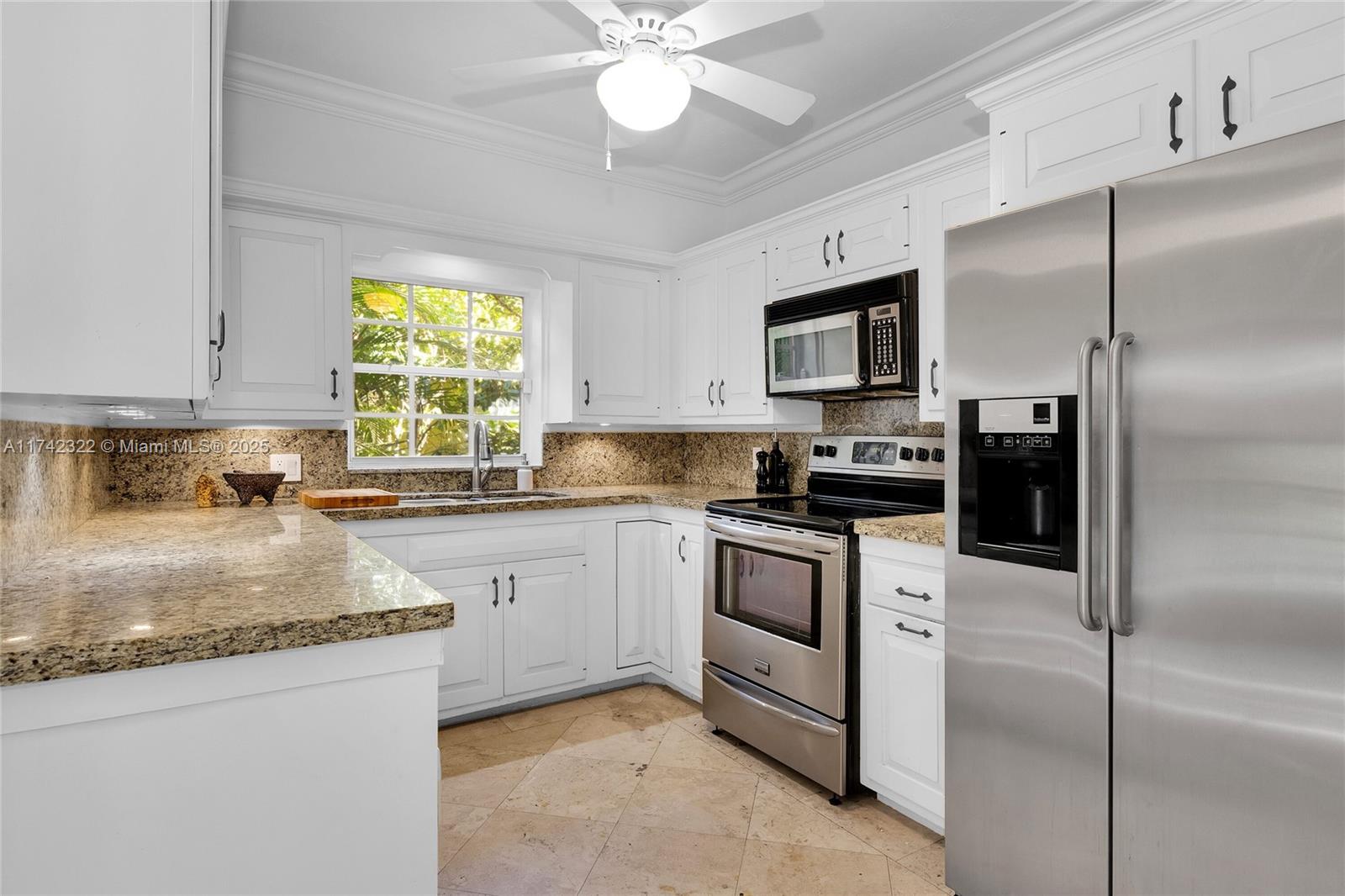 5008 Alhambra Cir