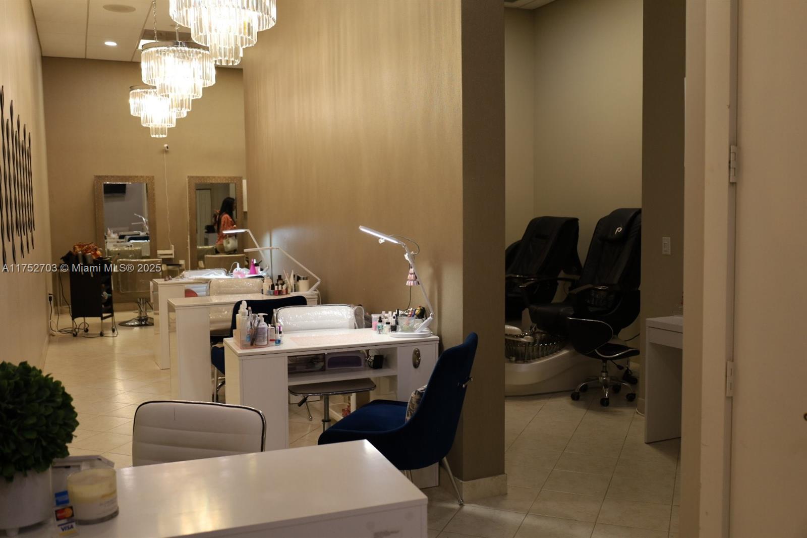 16100 Emerald Estates Dr # 289