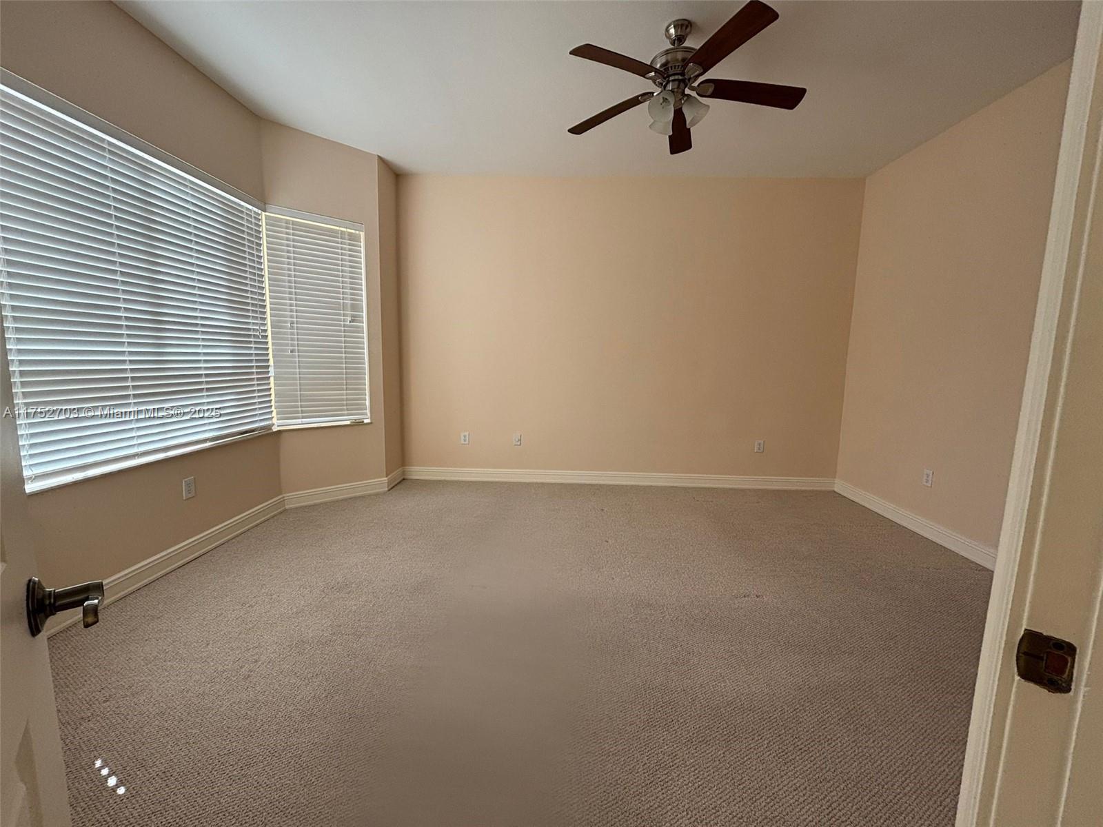 16100 Emerald Estates Dr # 289