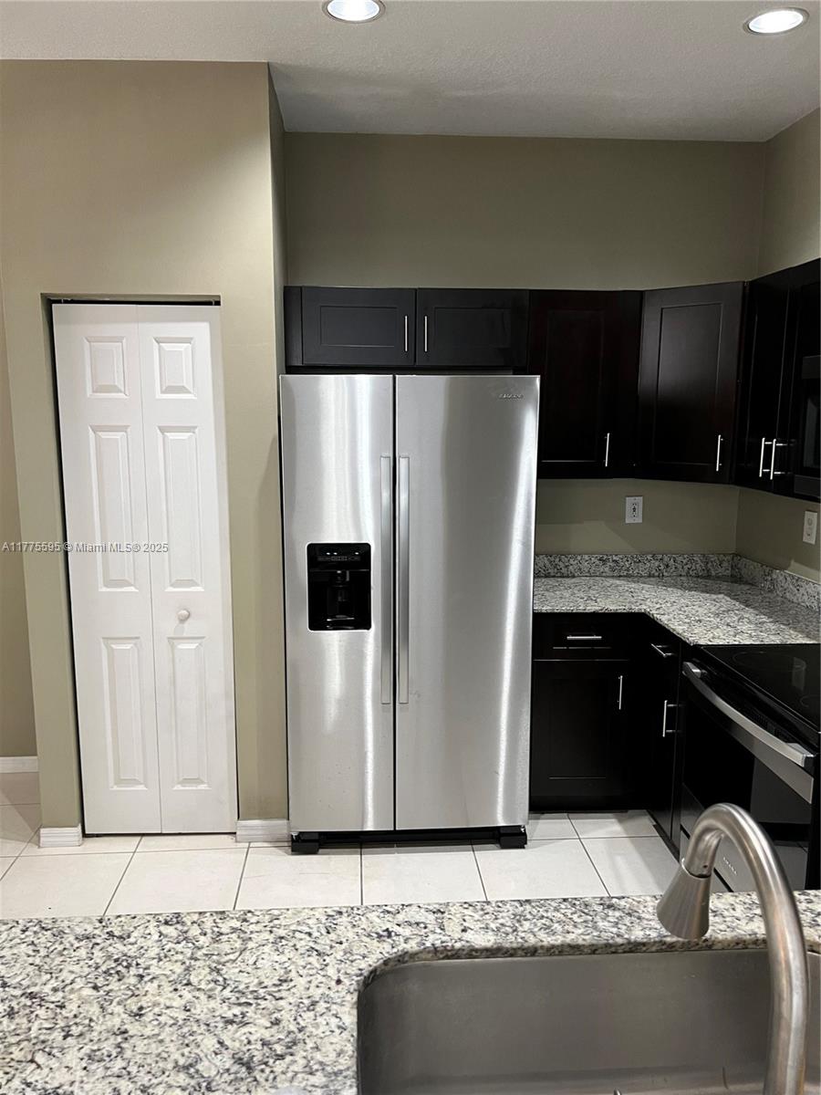 7901 S Aragon Blvd # 4