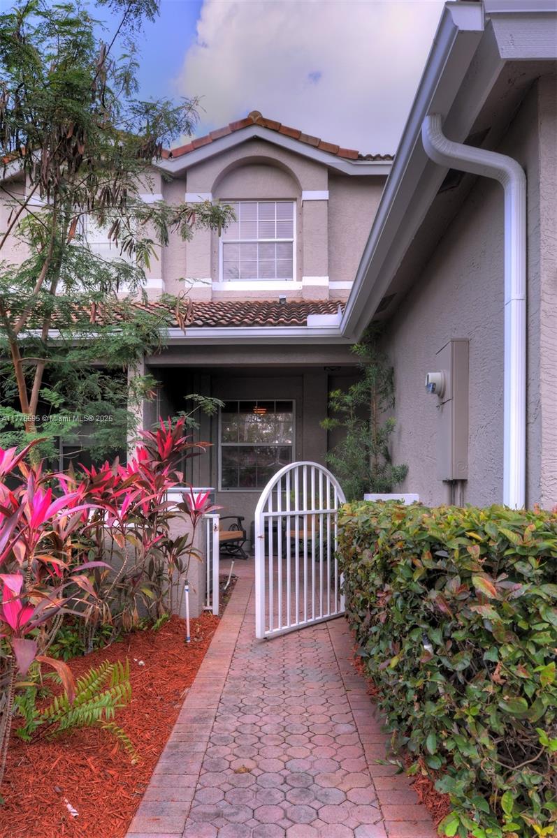 7901 S Aragon Blvd # 4