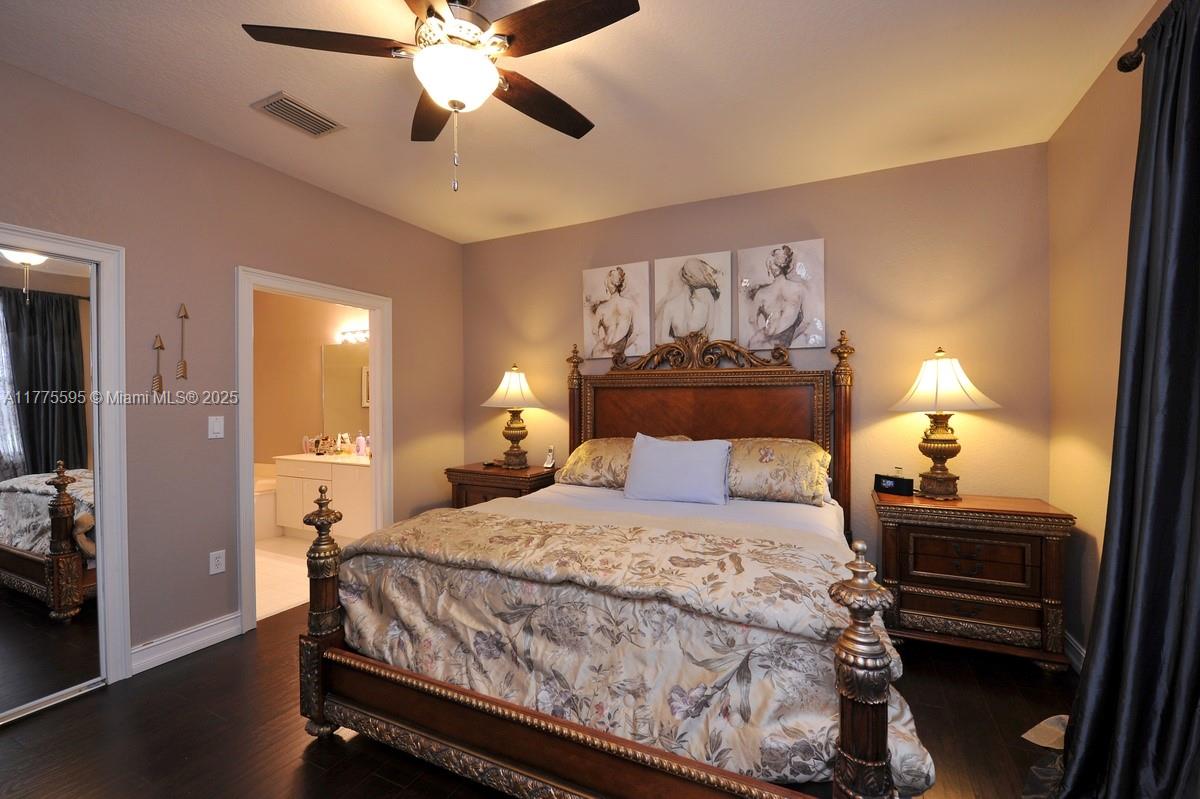 7901 S Aragon Blvd # 4