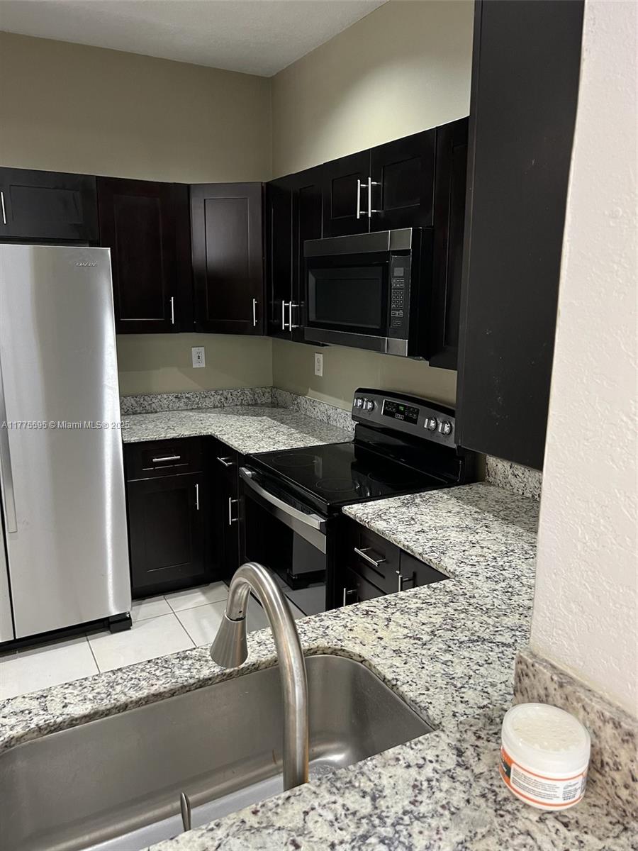 7901 S Aragon Blvd # 4