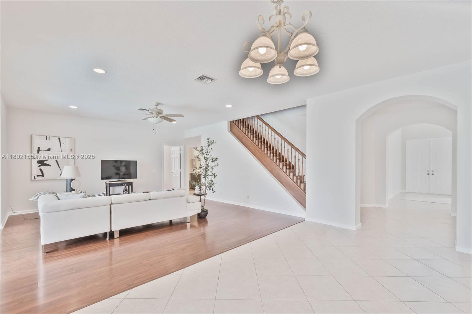 2521 Hunters Run Way