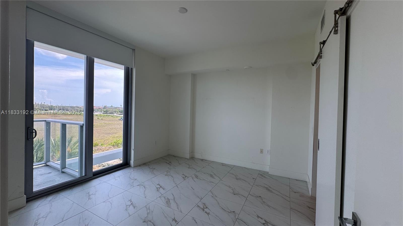 2000 Metropica Way # 406