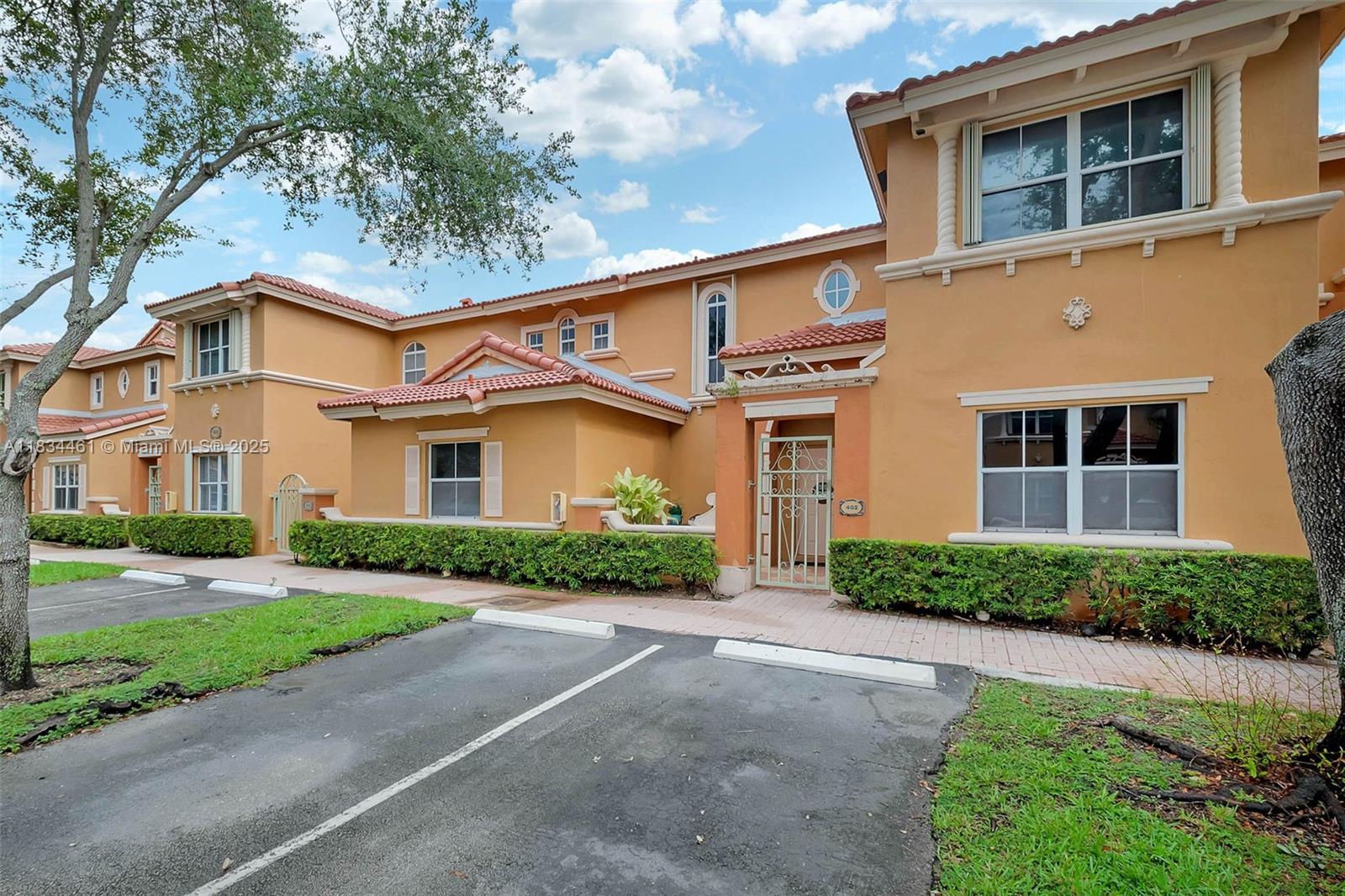 8511 NW 141st Ter # 402