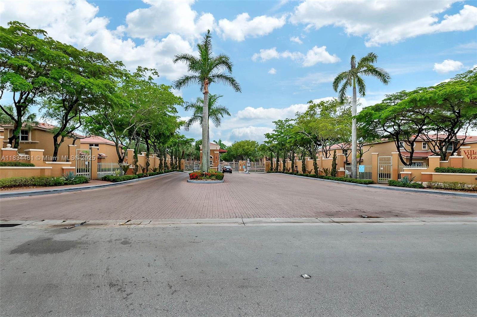 8511 NW 141st Ter # 402