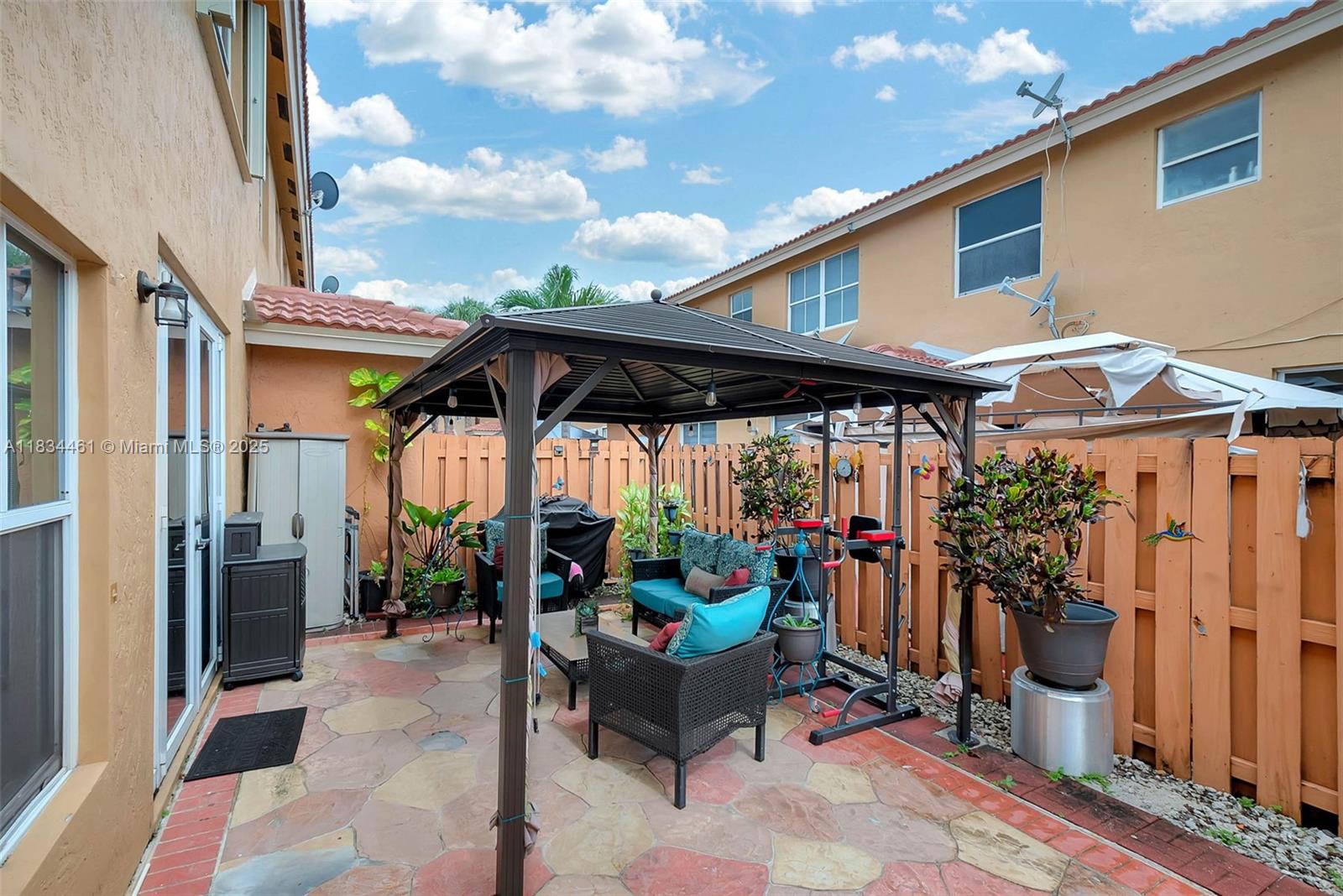 8511 NW 141st Ter # 402