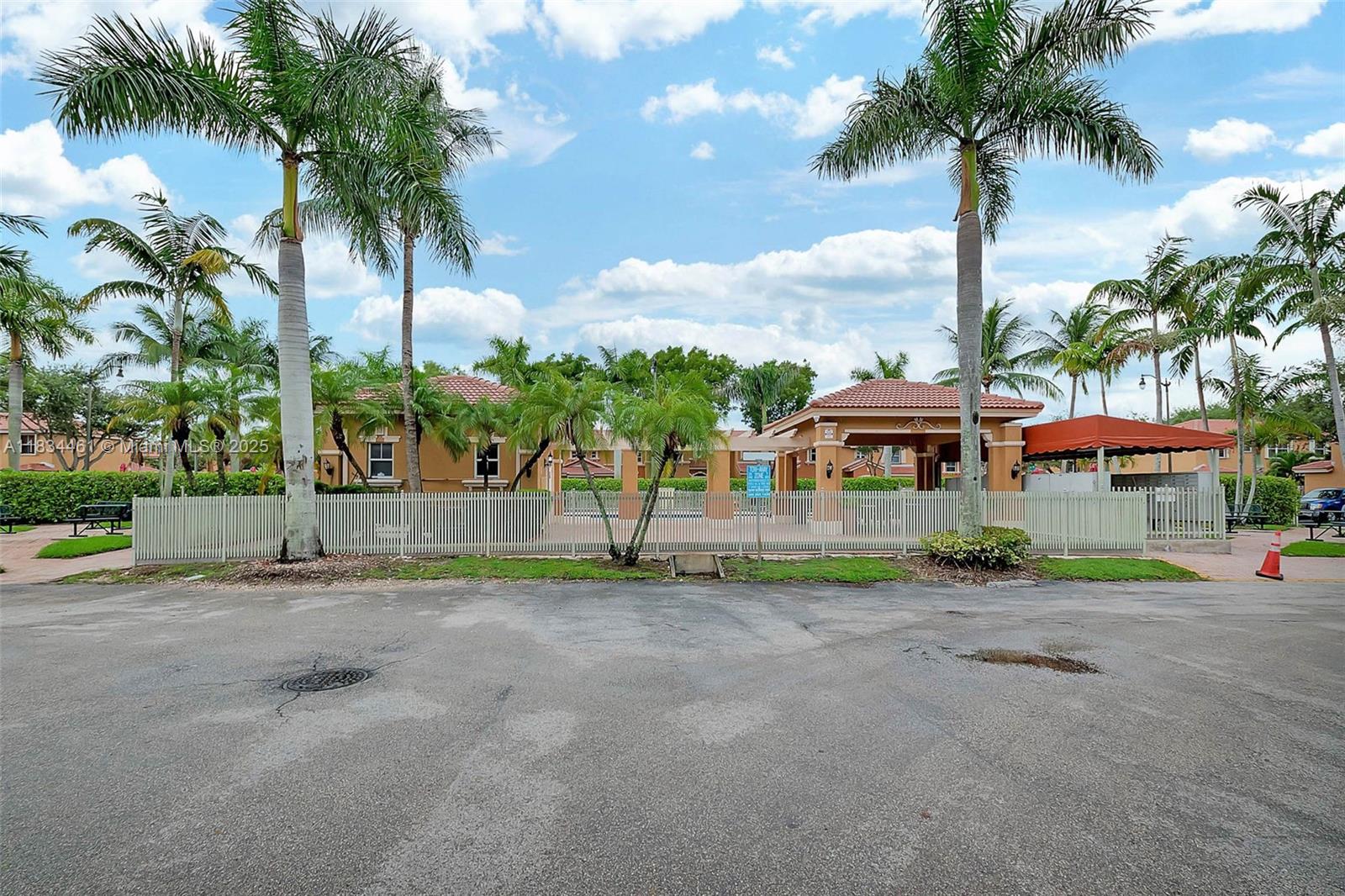 8511 NW 141st Ter # 402