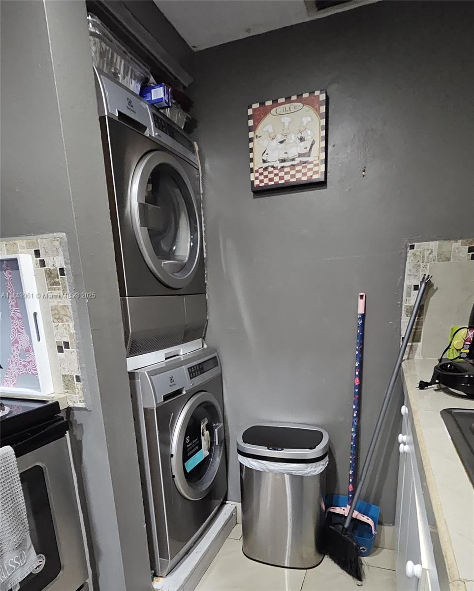 2138 SW 6 St # 403, Miami Unit: 403