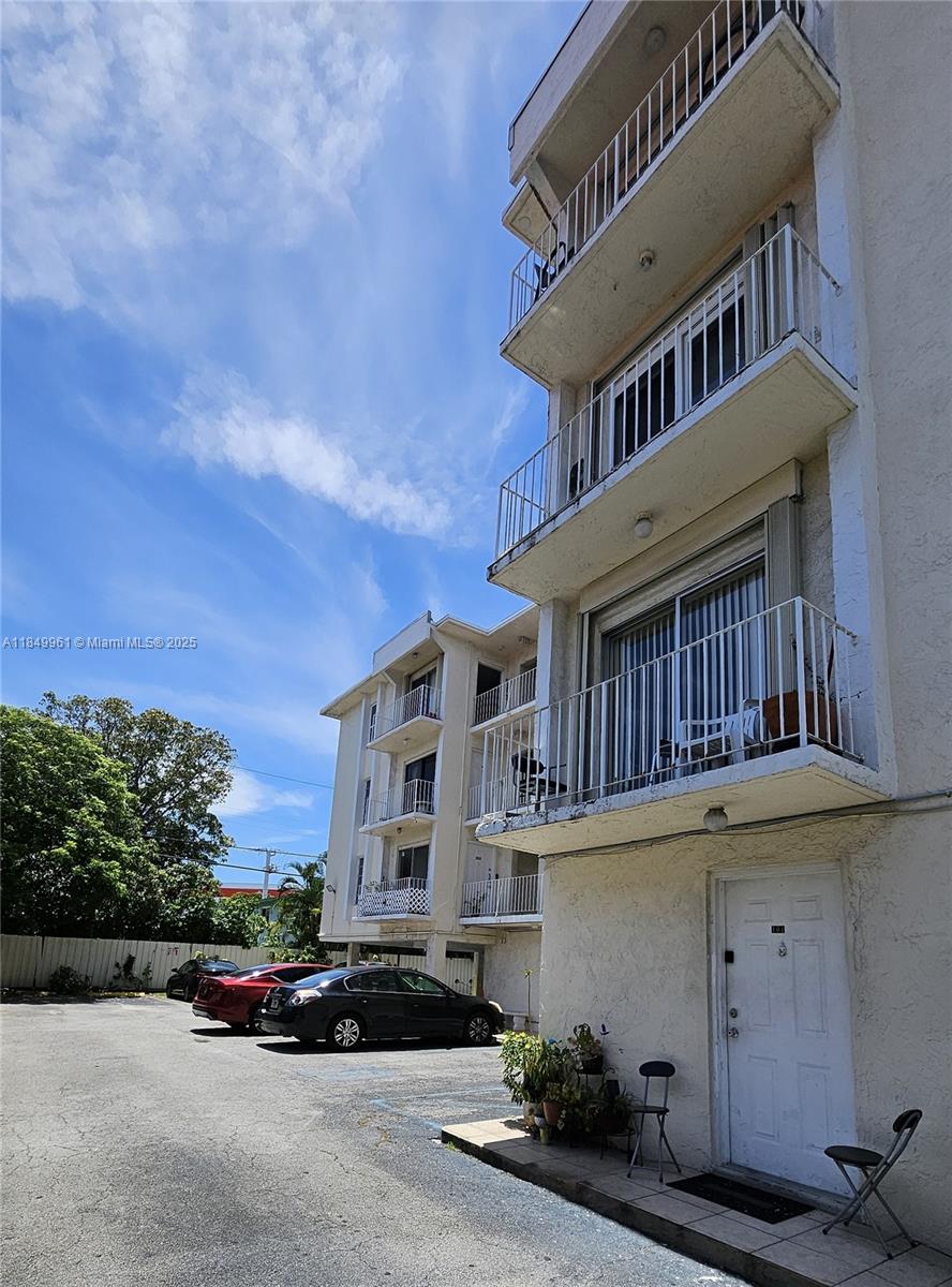 2138 SW 6 St # 403, Miami Unit: 403