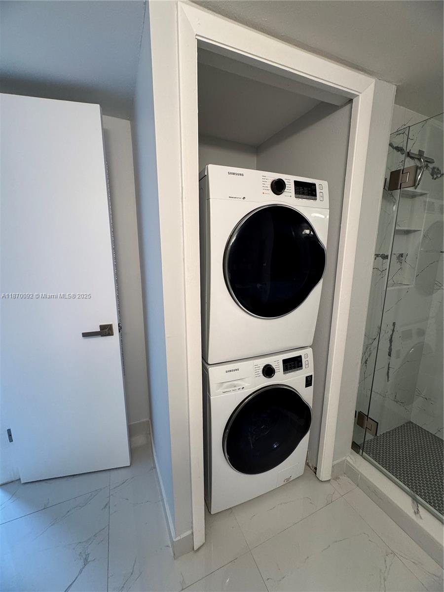 150 Lakeview Dr # 203