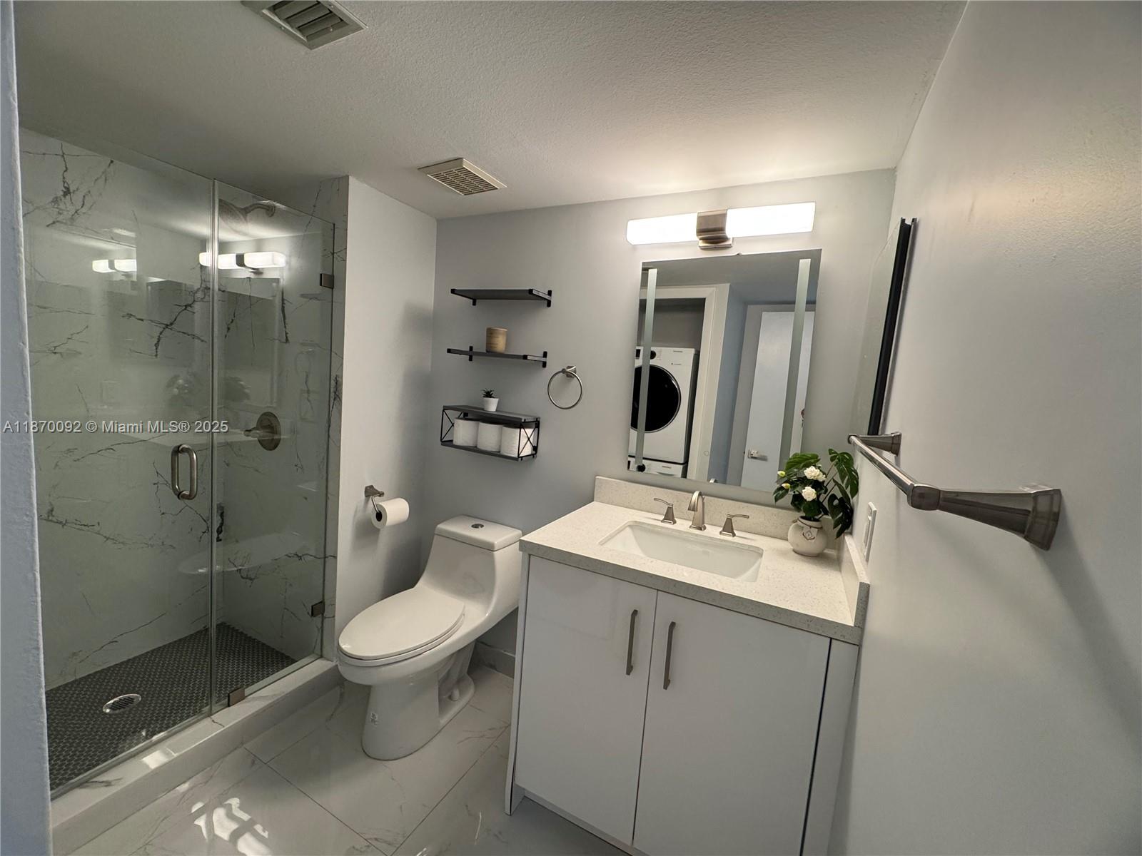 150 Lakeview Dr # 203