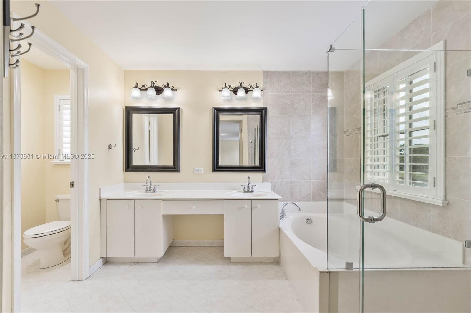 3844 W Falcon Ridge Cir