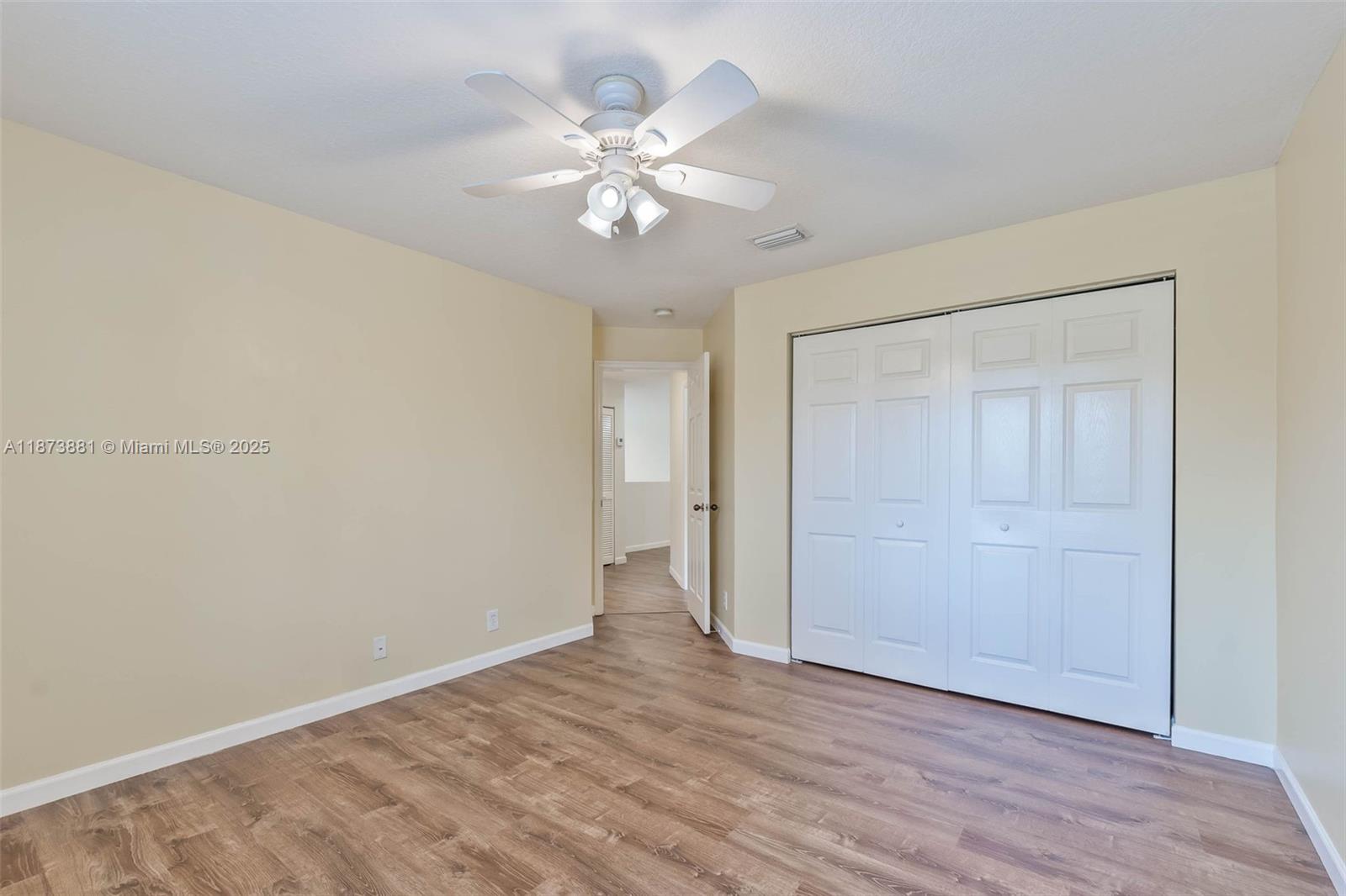 3844 W Falcon Ridge Cir