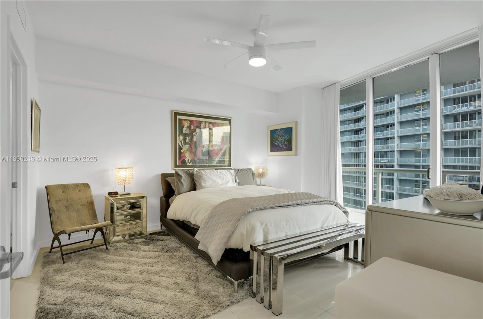 475 Brickell Ave # 4711